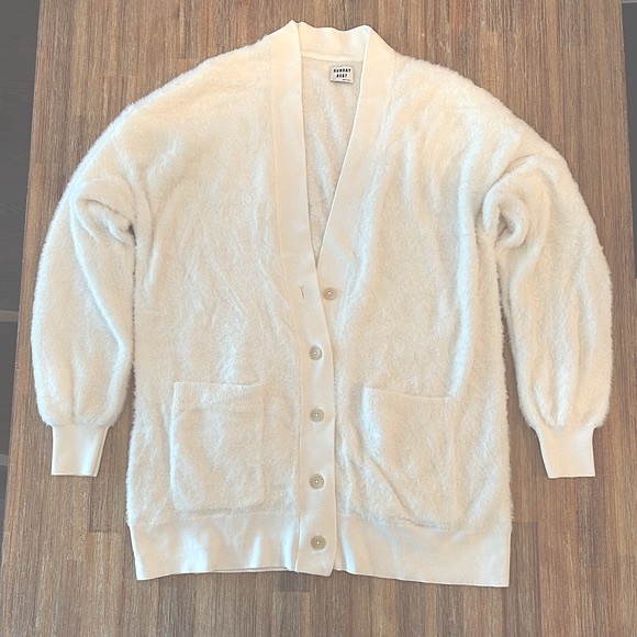 ARITZIA SUNDAY BEST KITTY CARDIGAN - Picture 2 of 7